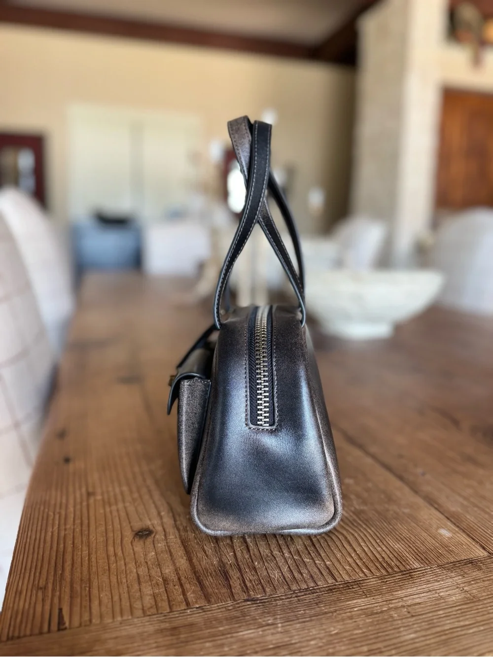Limited Re-edition Coach Loved Leather Twin Turnlock 20 bag